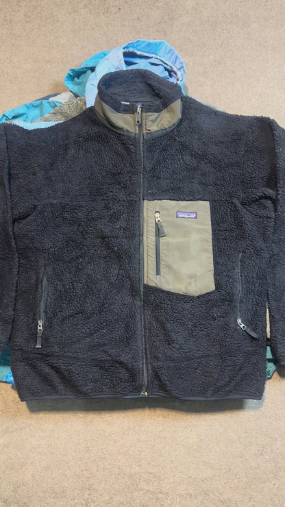 Patagonia fleeces & Jackets x 50